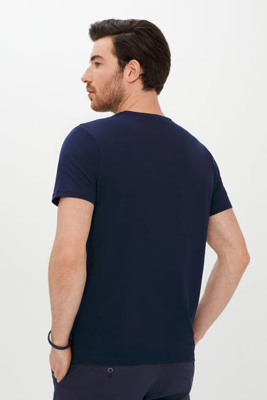 Koyu Lacivert V Yaka Slim Fit Dar Kesim Tişört