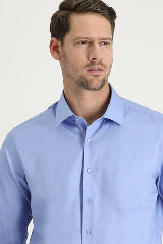 Açık Mavi Uzun Kol Slim Fit Dar Kesim Klasik Non Iron Pamuklu Gömlek