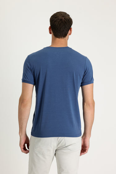 Koyu İndigo V Yaka Slim Fit Dar Kesim Nakışlı Tişört