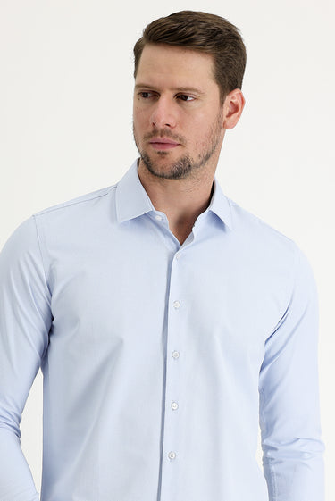 Uçuk Mavi Uzun Kol Slim Fit Dar Kesim Klasik Pamuklu Kolay Ütülenebilir Gömlek