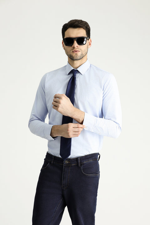 Uçuk Mavi Uzun Kol Slim Fit Dar Kesim Klasik Desenli Pamuklu Gömlek