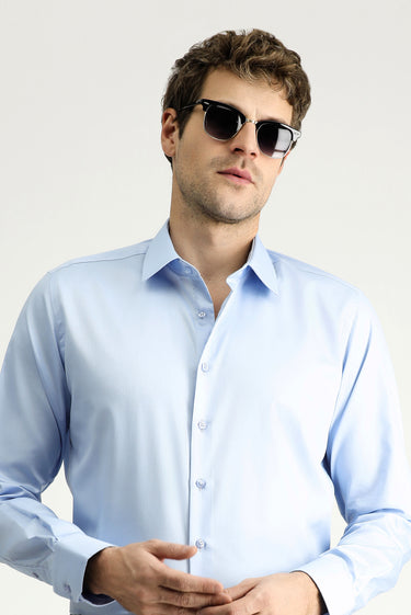 Uçuk Mavi Uzun Kol Slim Fit Dar Kesim Non Iron Saten Klasik Pamuklu Gömlek