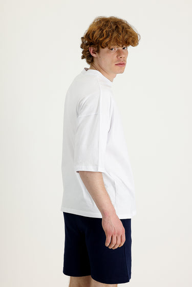 Beyaz Bisiklet Yaka Oversize Süprem Pamuk Tişört