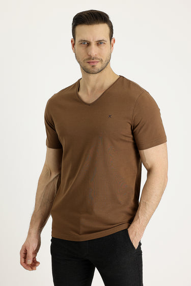 Taba V Yaka Slim Fit Dar Kesim Pamuklu Tişört
