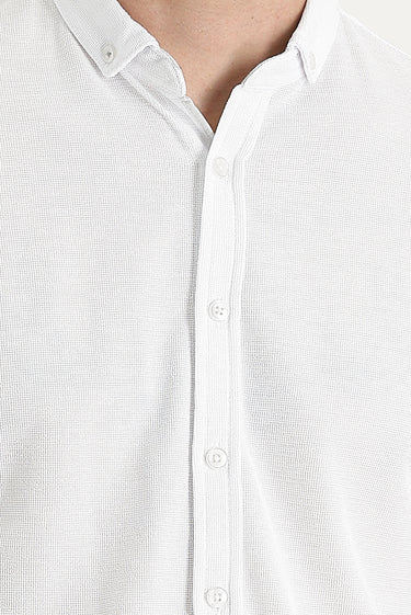 Beyaz Polo Yaka Regular Fit Düğmeli Tişört