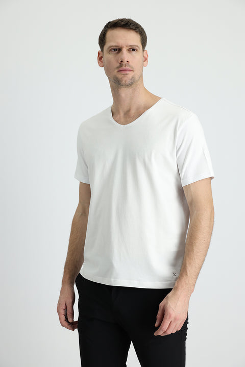 Beyaz V Yaka Slim Fit Dar Kesim Nakışlı Pamuklu Süprem Tişört