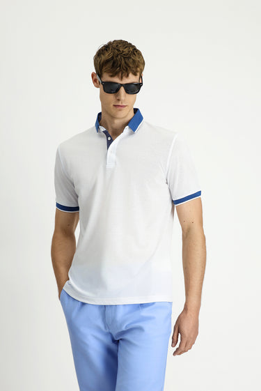 Beyaz Polo Yaka Regular Fit Desenli Pamuklu Tişört