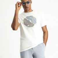 Off-white crew neck slim fit printed cotton t-shirt.