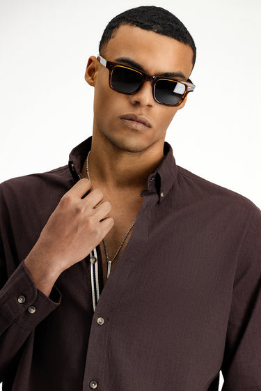 Koyu Kahve Uzun Kol Regular Fit Düğmeli Yaka Keten Görünümlü Spor Pamuk Gömlek