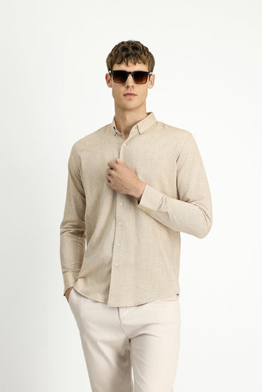 Orta Kahve Uzun Kol Slim Fit Dar Kesim Pamuklu Keten Düğmeli Yaka Gömlek