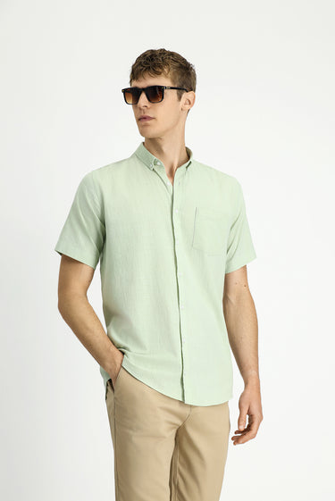 Su Yeşili Kısa Kol Relaxed Fit Düğmeli Yaka Keten Görünümlü Pamuk Spor Gömlek