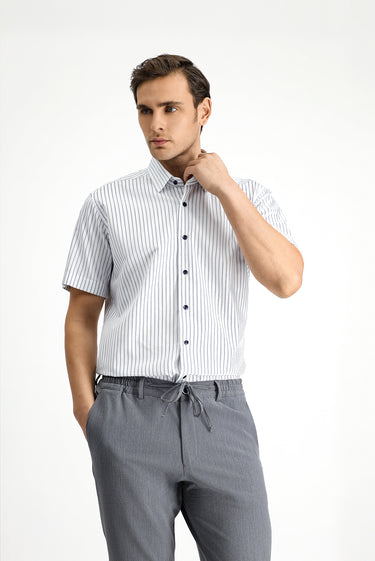 Orta Lacivert Kısa Kol Slim Fit Dar Kesim Pamuk Çizgili Gömlek