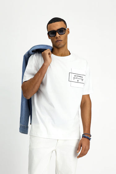 Beyaz Bisiklet Yaka Oversize Pamuk Baskılı Tişört