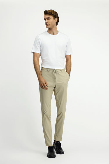 Beyaz Bisiklet Yaka Regular Fit Nakışlı Pamuk Tişört