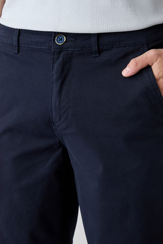 Orta Lacivert Regular Fit Standart Kesim Yan Cepli Pamuklu Bermuda Şort