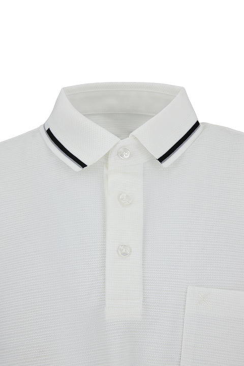 Beyaz Polo Yaka Regular Fit Ribana Detaylı Nakışlı Cepli Tişört