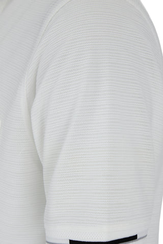 Beyaz Polo Yaka Regular Fit Ribana Detaylı Nakışlı Cepli Tişört