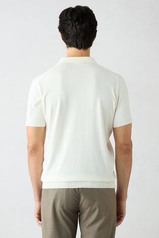 Kırık Beyaz Düğmesiz Polo Yaka Regular Fit Örme Tişört
