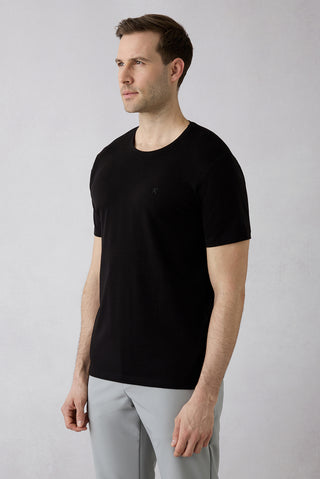 Siyah Bisiklet Yaka Slim Fit Yumuşak Dokulu Pamuklu Likralı Esnek Tişört