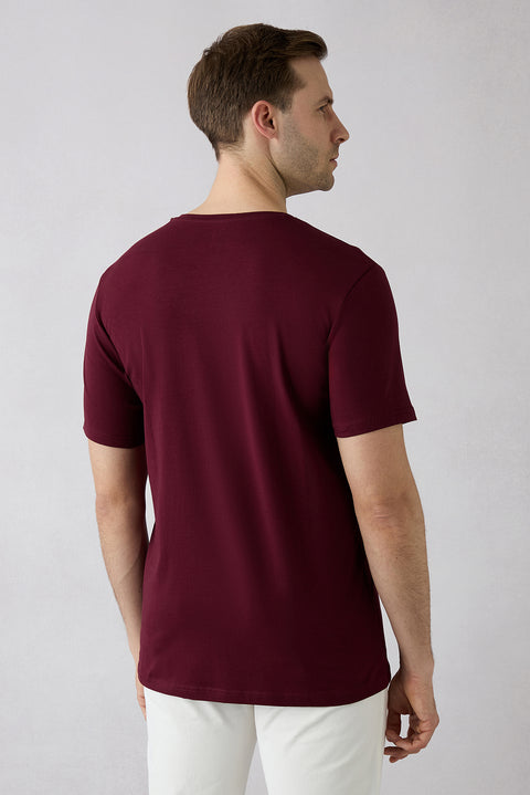 Koyu Bordo Bisiklet Yaka Slim Fit Yumuşak Dokulu Pamuklu Likralı Esnek Tişört