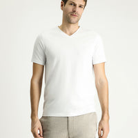 Beyaz V Yaka Slim Fit Dar Kesim Süprem Pamuklu Basic Tişört