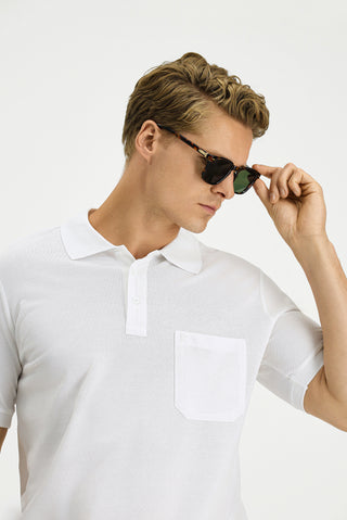 Beyaz Regular Fit Pamuk Nakışlı Cepli Kıvrılmaz Polo Yaka Tişört