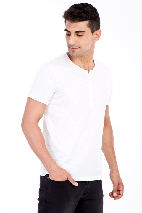 Beyaz Bisiklet Yaka Düğmeli Regular Fit Pamuk Tişört