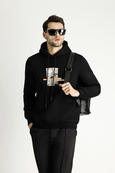 Siyah Kapüşonlu İçi Polarlı Baskılı Pamuklu Sweatshirt