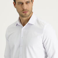 Beyaz Uzun Kol Slim Fit Dar Kesim Klasik Desenli Pamuklu Kolay Ütülenebilir Gömlek