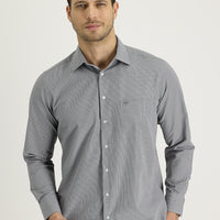 Siyah Uzun Kol Klasik Desenli Pamuklu Kolay Ütülenebilir Gömlek