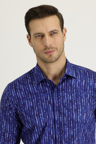  Mavi Uzun Kol Slim Fit Dar Kesim Baskılı Pamuk Gömlek