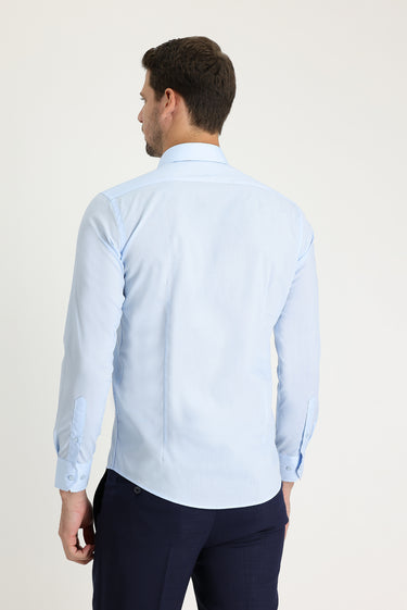 Uçuk Mavi Uzun Kol Slim Fit Dar Kesim Klasik Pamuklu Gömlek