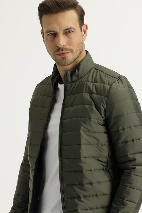 Orta Haki Slim Fit Dar Kesim Kapitone Spor Mont