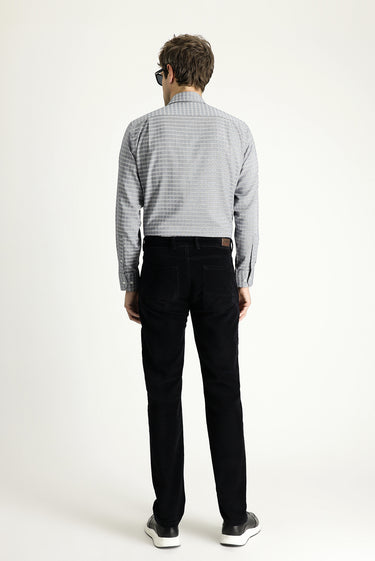 Siyah Slim Fit Dar Kesim Likralı Kadife Pantolon
