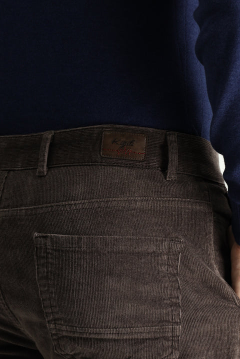 Koyu Vizon Slim Fit Dar Kesim Likralı Kadife Pantolon
