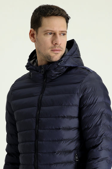 Orta Lacivert Slim Fit Dar Kesim Kapüşonlu Kapitone Spor Mont