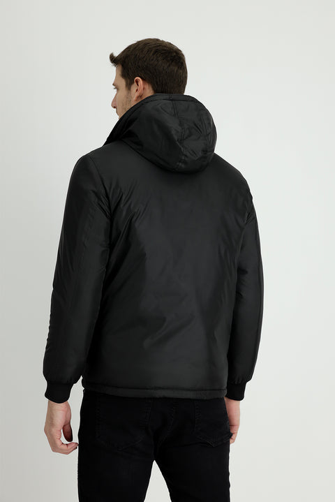 Siyah Kapüşonlu Kürklü Şişme Mont