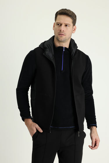 Siyah Slim Fit Dar Kesim Kapüşonlu Spor Yelek