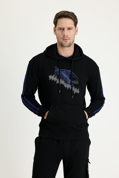 Siyah Kapüşonlu Slim Fit Dar Kesim Baskılı Sweatshirt