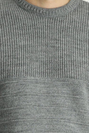 Orta Gri Bisiklet Yaka Slim Fit Dar Kesim Desenli Triko Kazak