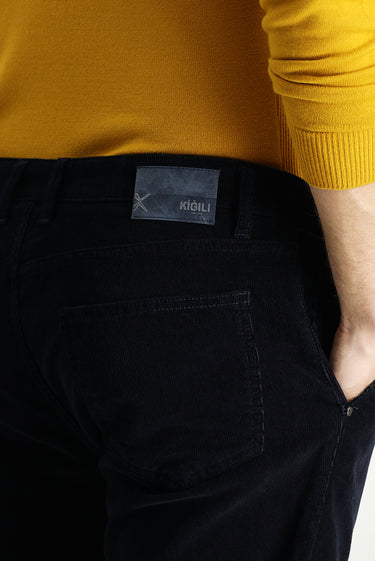 Koyu Lacivert Slim Fit Dar Kesim Likralı Kadife Pantolon