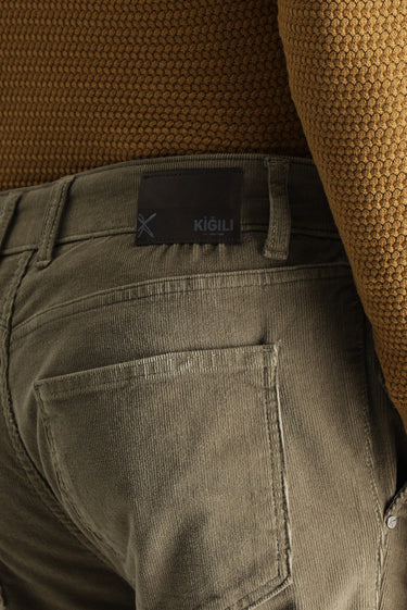 Koyu Bej Regular Fit Likralı Kadife Pantolon