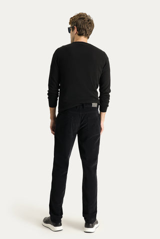  Siyah Regular Fit Likralı Kadife Pantolon