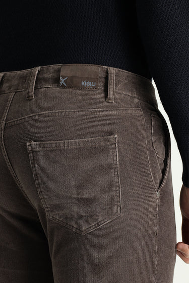 Orta Vizon Slim Fit Dar Kesim Likralı Kadife Pantolon