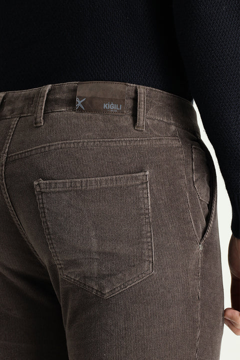 Orta Vizon Slim Fit Dar Kesim Likralı Kadife Pantolon