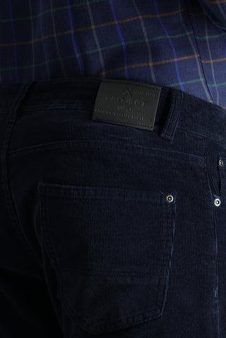  Orta Lacivert Slim Fit Dar Kesim Likralı Kadife Pantolon