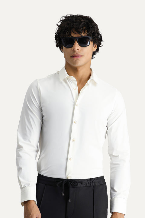 Beyaz Techno-Line Uzun Kol Slim Fit Dar Kesim Gömlek