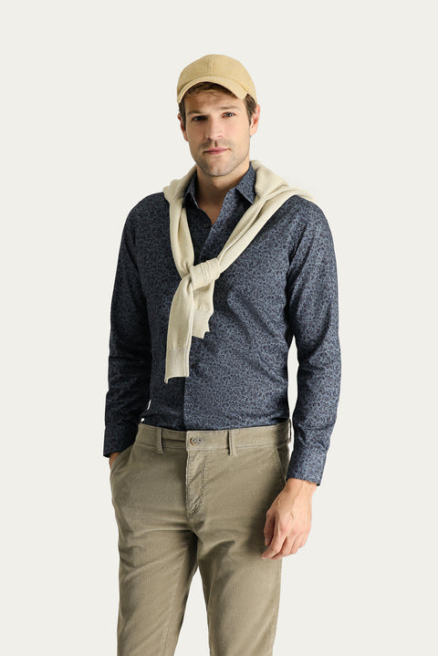 Koyu Mavi  Uzun Kol Slim Fit Dar Kesim Baskılı Pamuk Gömlek