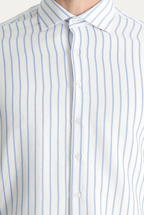 Açık Mavi Uzun Kol Slim Fit Dar Kesim Çizgili Pamuklu Kolay Ütülenebilir Gömlek