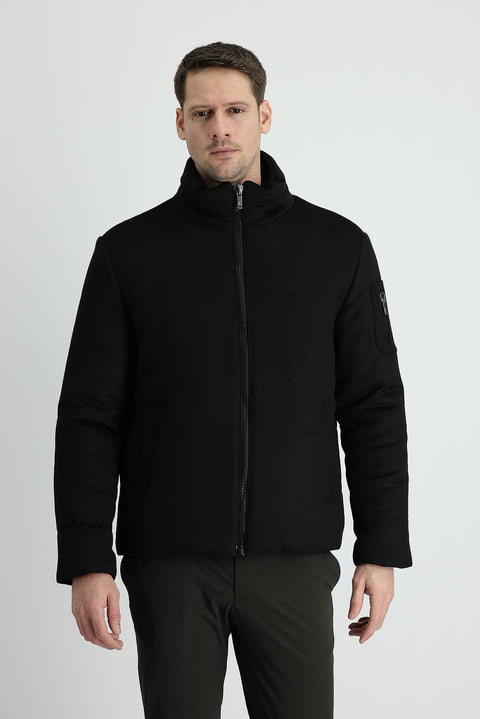 Siyah Dik Yaka Şişme Mont